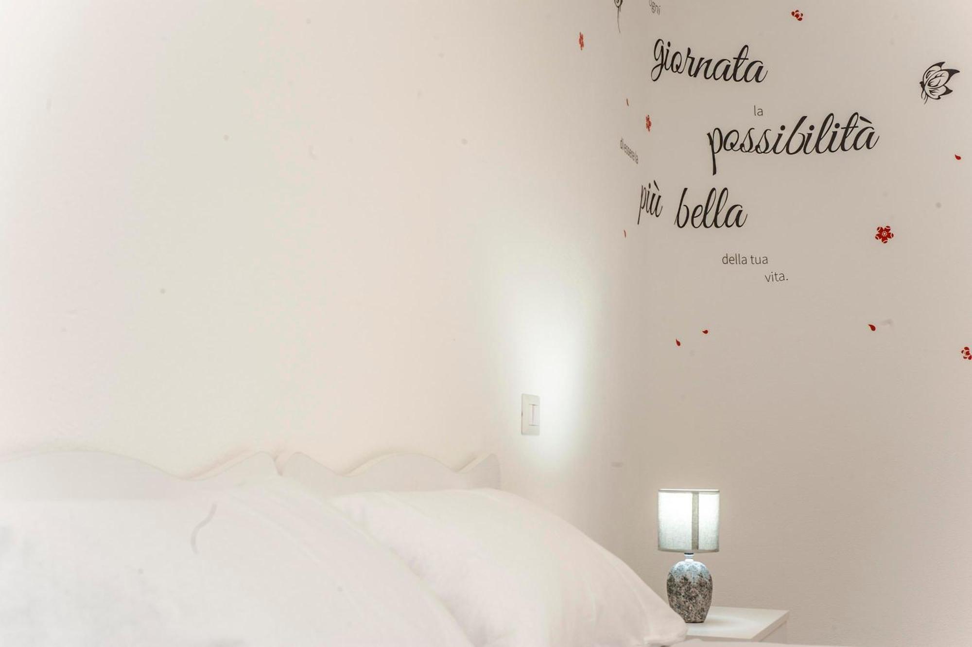 Villetta Farfalle ซาร์ร็อค ภายนอก รูปภาพ